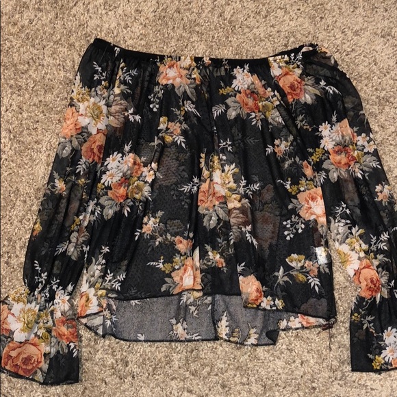 Off the shoulder sheer top - Picture 1 of 3